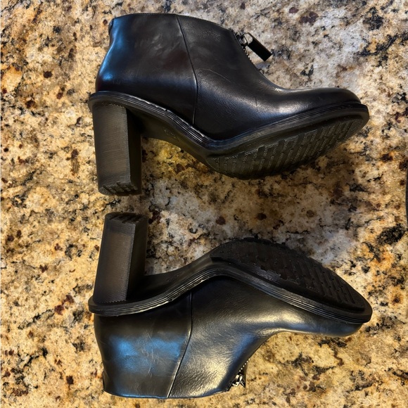 Dr Martens Jolene Botties Black leather Women’s Size 10. EUC - Picture 2 of 8